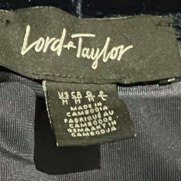 Women’s Lord & Taylor velvet navy/ grayish skirt size Medium - Picture 8 of 8